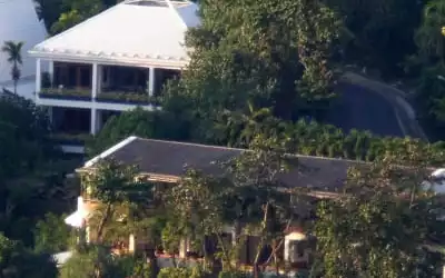 Hotel Mom Tri's Villa Royale mit 100 % Empfehlungsrate Hotel Mom Tri's Villa Royale in Kata Noi Beach