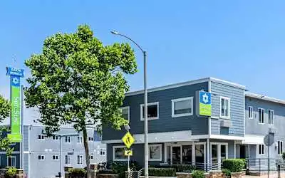 SureStay Hotel by Best Western Santa Monica mit 83 % Empfehlungsrate SureStay Hotel by Best Western Santa Monica in Santa Monica