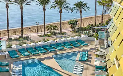 W Ibiza mit 90 % Empfehlungsrate W Ibiza in Santa Eulària des Riu