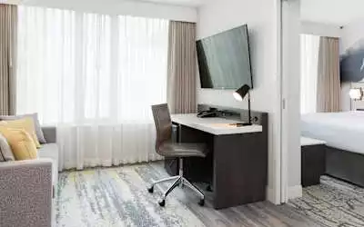 Hotel Delta Vancouver Suites mit 100 % Empfehlungsrate Hotel Delta Vancouver Suites in Vancouver