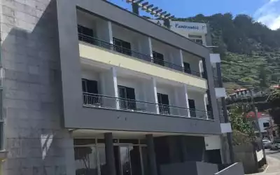 Hotel Euro Moniz mit 99 % Empfehlungsrate Hotel Euro Moniz in Porto Moniz