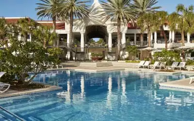 Curacao Marriott Beach Resort mit 81 % Empfehlungsrate Curacao Marriott Beach Resort in Piscadera Bay