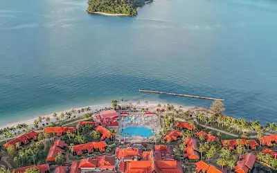 Pelangi Beach Resort & Spa mit 89 % Empfehlungsrate Pelangi Beach Resort & Spa in Pantai Cenang