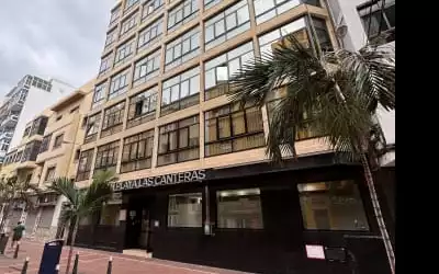 NH Las Palmas Playa las Canteras mit 99 % Empfehlungsrate NH Las Palmas Playa las Canteras in Las Palmas de Gran Canaria