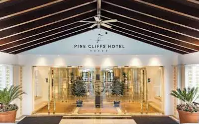 Pine Cliffs Hotel, a Luxury Collection Resort in Olhos de Água