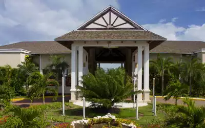 Royalton Cayo Santa Maria mit 93 % Empfehlungsrate Royalton Cayo Santa Maria in Caibarién