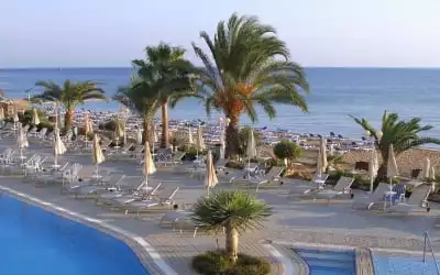 Hotel Sunrise Beach mit 95 % Empfehlungsrate Hotel Sunrise Beach in Protaras