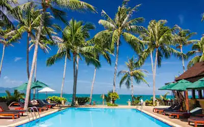 Coco Palm Beach Resort in Maenam