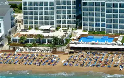 Yalihan Una mit 97 % Empfehlungsrate Yalihan Una in Avsallar