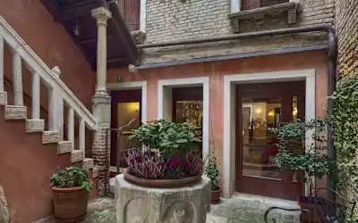 Hotel Pausania in Venedig