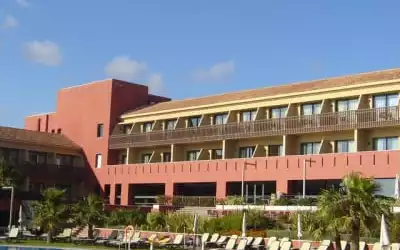 Ilunion Calas de Conil mit 99 % Empfehlungsrate Ilunion Calas de Conil in Conil de la Frontera