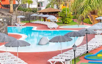 Apartamentos Oasis San Antonio mit 98 % Empfehlungsrate Apartamentos Oasis San Antonio in Los Cancajos