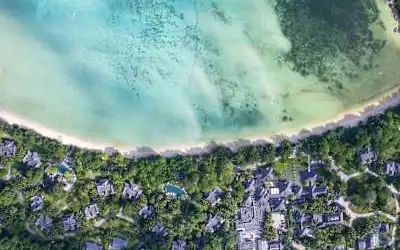 Constance Ephelia mit 98 % Empfehlungsrate Constance Ephelia in Port Glaud