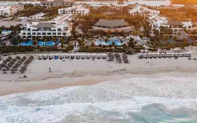 Hard Rock Hotel & Casino Punta Cana mit 84 % Empfehlungsrate Hard Rock Hotel & Casino Punta Cana in Bavaro