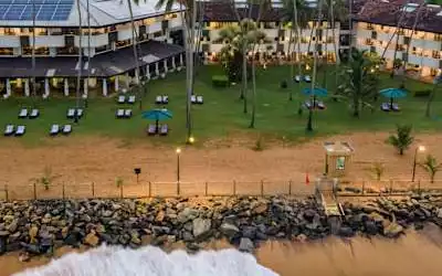 Tangerine Beach Hotel mit 93 % Empfehlungsrate Tangerine Beach Hotel in Wadduwa