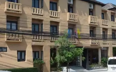 Punnpreeda Beach Resort mit 89 % Empfehlungsrate Punnpreeda Beach Resort in Big Buddha Beach - Bang Po Beach