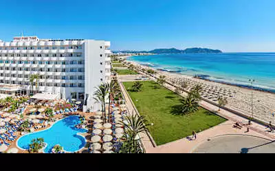 Hipotels Hipocampo Playa in Cala Millor