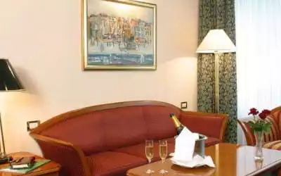 Hotel AS mit 81 % Empfehlungsrate Hotel AS in Zagreb