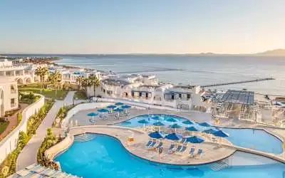 Pickalbatros Palace Resort in Shark Bay