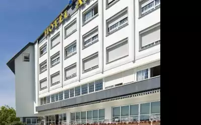 Hotel Avenida mit 96 % Empfehlungsrate Hotel Avenida in San Sebastian