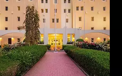 Best Western Sur mit 100 % Empfehlungsrate Best Western Sur in Sur