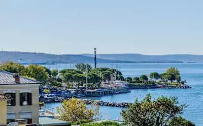 Greif Hotel & Spa in Villa Opicina