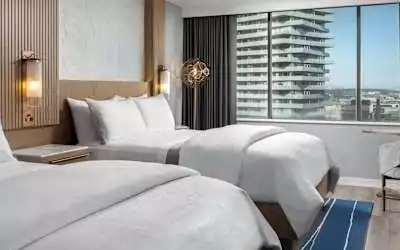 Hotel The Westin Harbor Castle in Toronto