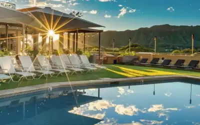 Hotel Queen Kapiolani mit 99 % Empfehlungsrate Hotel Queen Kapiolani in Waikiki Beach