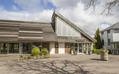 Fletcher Hotel-Restaurant Spaarnwoude mit 99 % Empfehlungsrate Fletcher Hotel-Restaurant Spaarnwoude in Velsen-Zuid