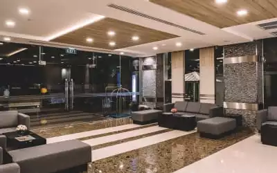 Adelphi Suites Hotel mit 99 % Empfehlungsrate Adelphi Suites Hotel in Bangkok