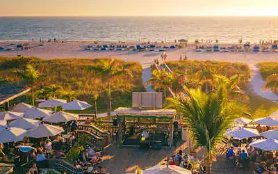 Hotel The Beachcomber Beach Resort in St Pete Beach