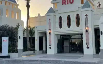 Hotel Riu Karamboa mit 94 % Empfehlungsrate Hotel Riu Karamboa in Rabil