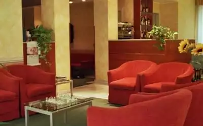 Hotel Engadina mit 100 % Empfehlungsrate Hotel Engadina in Como