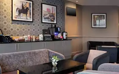 Hotel Jurys Inn Glasgow mit 99 % Empfehlungsrate Hotel Jurys Inn Glasgow in Glasgow