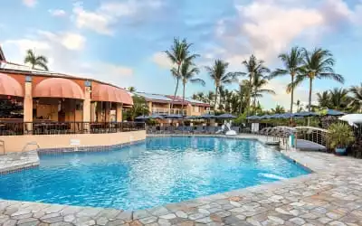 Hotel Kona Coast Resort mit 100 % Empfehlungsrate Hotel Kona Coast Resort in Kailua-Kona