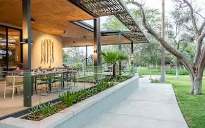 Mokuti Etosha Lodge mit 99 % Empfehlungsrate Mokuti Etosha Lodge in Tsumeb