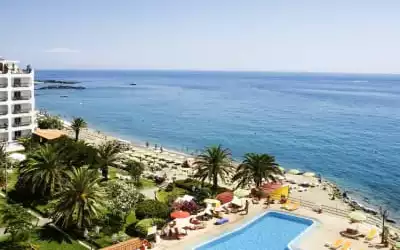 RG NAXOS Hotel mit 82 % Empfehlungsrate RG NAXOS Hotel in Giardini Naxos