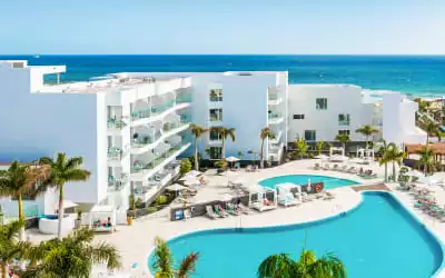 Hotel Lava Beach mit 95 % Empfehlungsrate Hotel Lava Beach in Puerto del Carmen