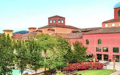 Hotel Doubletree Sonoma Wine Country mit 97 % Empfehlungsrate Hotel Doubletree Sonoma Wine Country in Rohnert Park