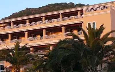 Paramonas Hotel mit 90 % Empfehlungsrate Paramonas Hotel in Paramonas