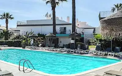 Bayside Salgados Apartments in Gale