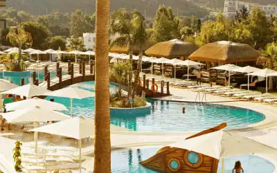 Bellazure Hotel mit 99 % Empfehlungsrate Bellazure Hotel in Akyarlar