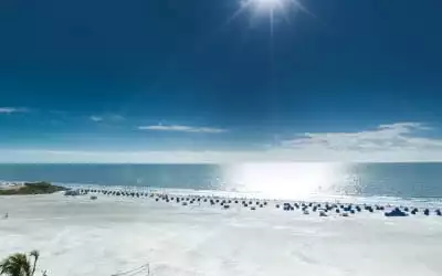 Hotel Gullwing Beach Resort in Fort Myers Beach