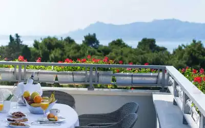 Aparthotel Miramare in Makarska