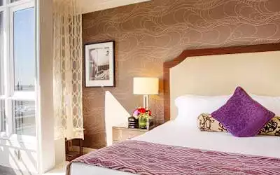 Pinnacle Hotel at the Pier in North Vancouver