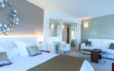 Plaza Santa Ponsa Boutique Hotel - Adults only in Santa Ponça - Santa Ponsa