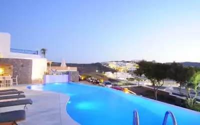 Hotel Mykonos Beach mit 94 % Empfehlungsrate Hotel Mykonos Beach in Mykonos Stadt