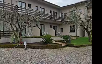 Hotel Splendid Sole mit 86 % Empfehlungsrate Hotel Splendid Sole in Manerba del Garda