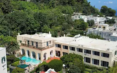 Villa Sarah mit 100 % Empfehlungsrate Villa Sarah in Capri