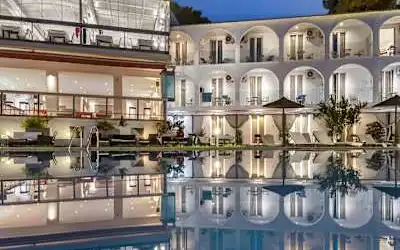 Hotel Punta mit 91 % Empfehlungsrate Hotel Punta in Skiathos